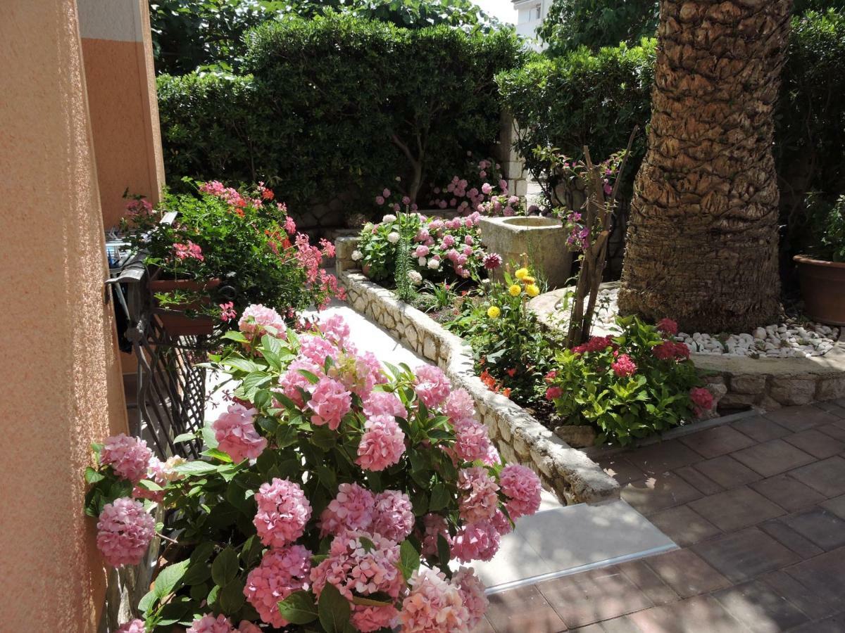 Neda Apartmani Mali Lošinj Exterior foto